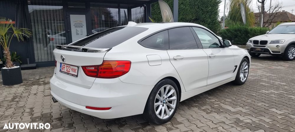 BMW Seria 3 320d xDrive Sport-Aut. - 4