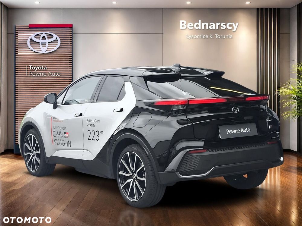 Toyota C-Hr 2025 photo 3
