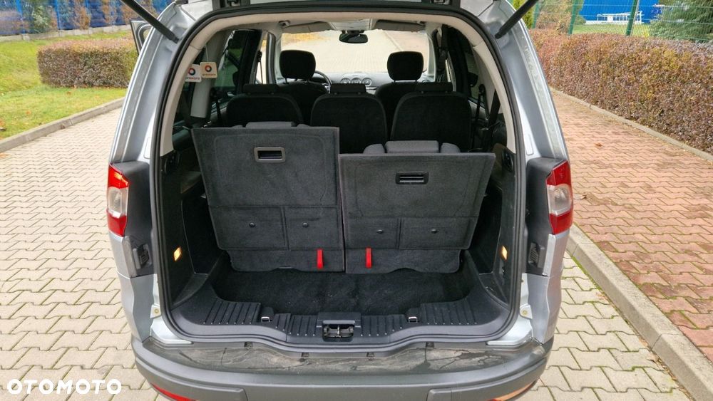 Ford Galaxy 2.0 TDCi Ghia - 14