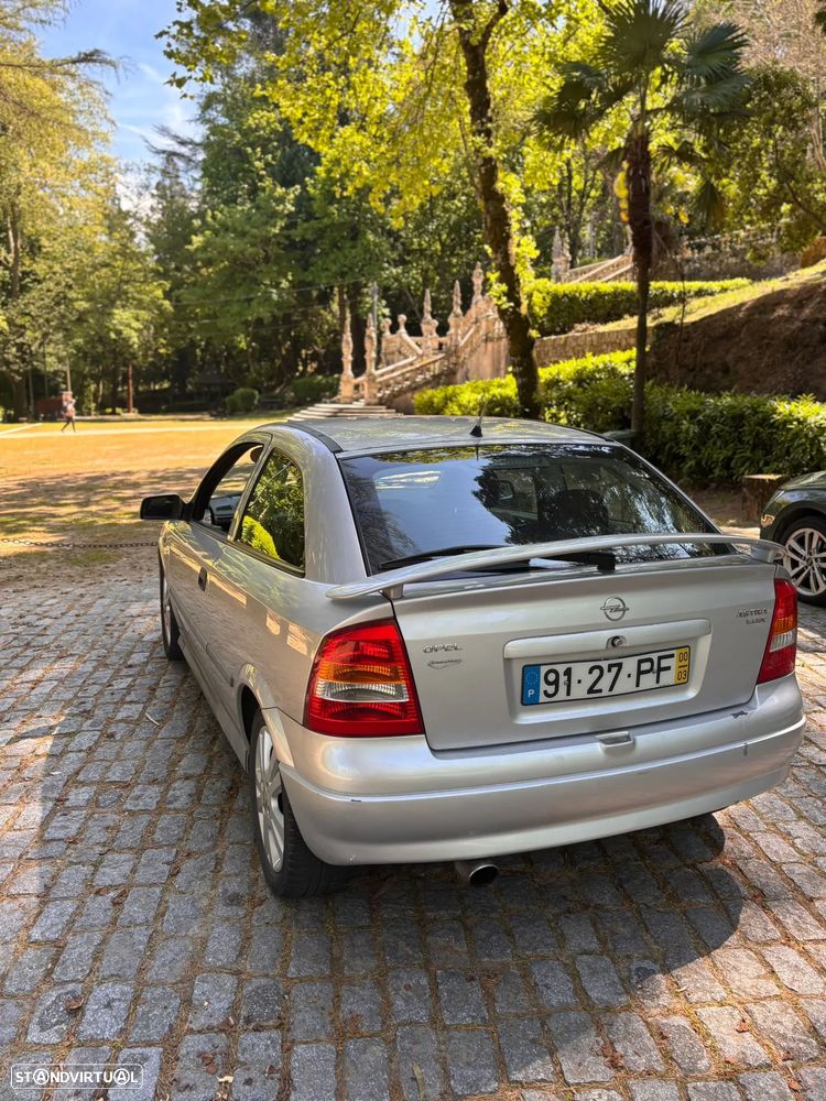 Opel Astra 1.4 Sport - 2