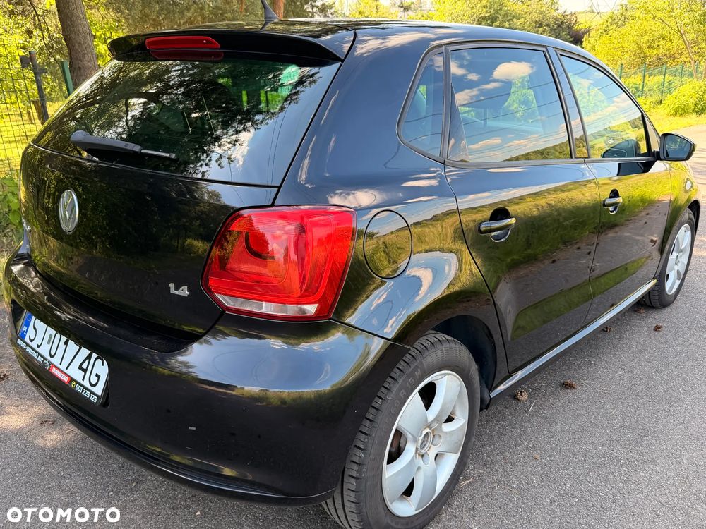 Volkswagen Polo 1.4 16V Comfortline - 21