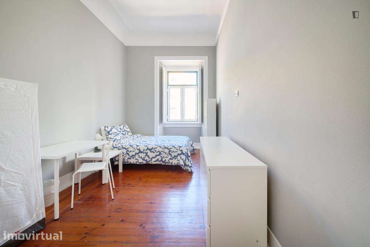 Quarto - localizado em Entrecampos Lisbon - Grande imagem: 2/52
