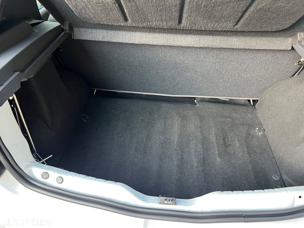 Dacia Sandero 1.4 MPI Ambiance - 26