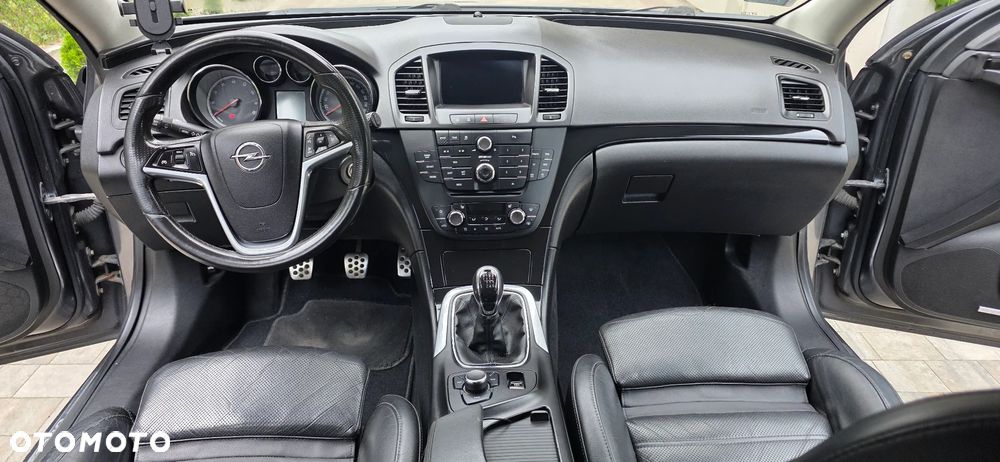 Opel Insignia 2.0 T Cosmo - 11