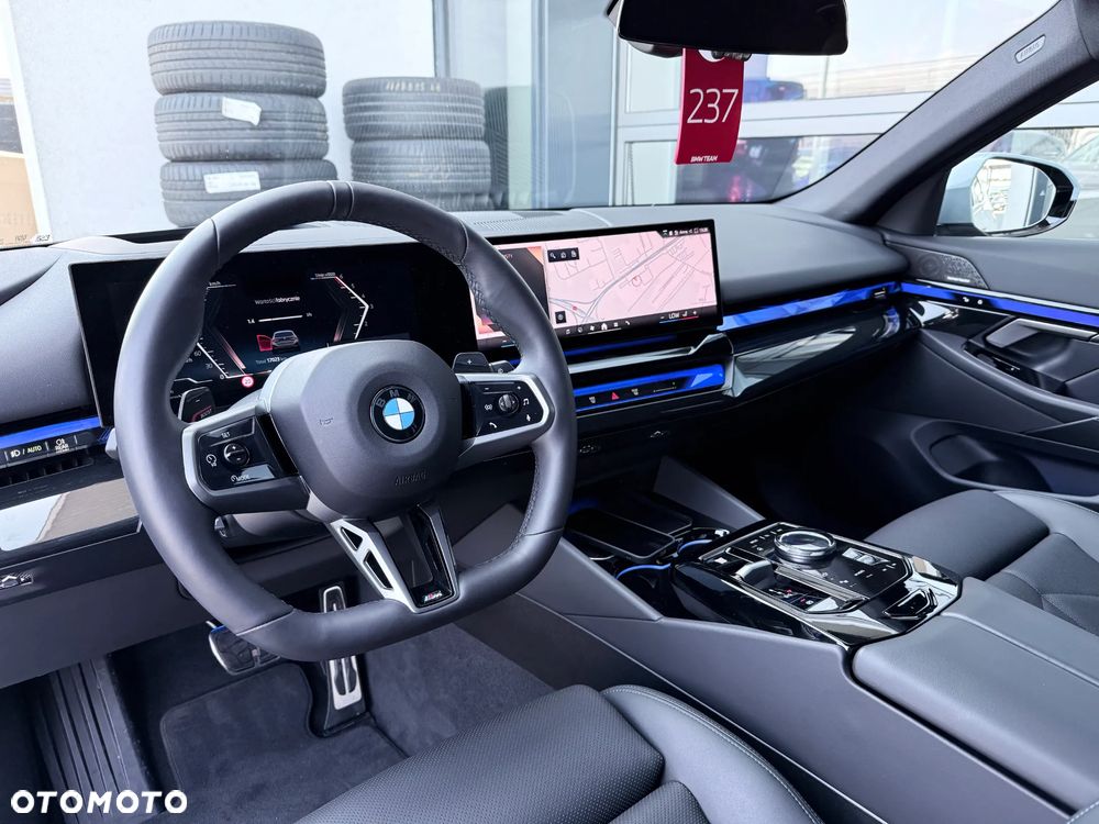 BMW Seria 5 540d xDrive - 28