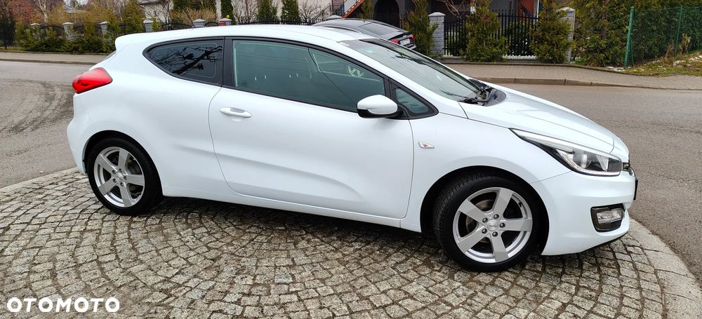 Kia ProCeed 1.4 XL - 13