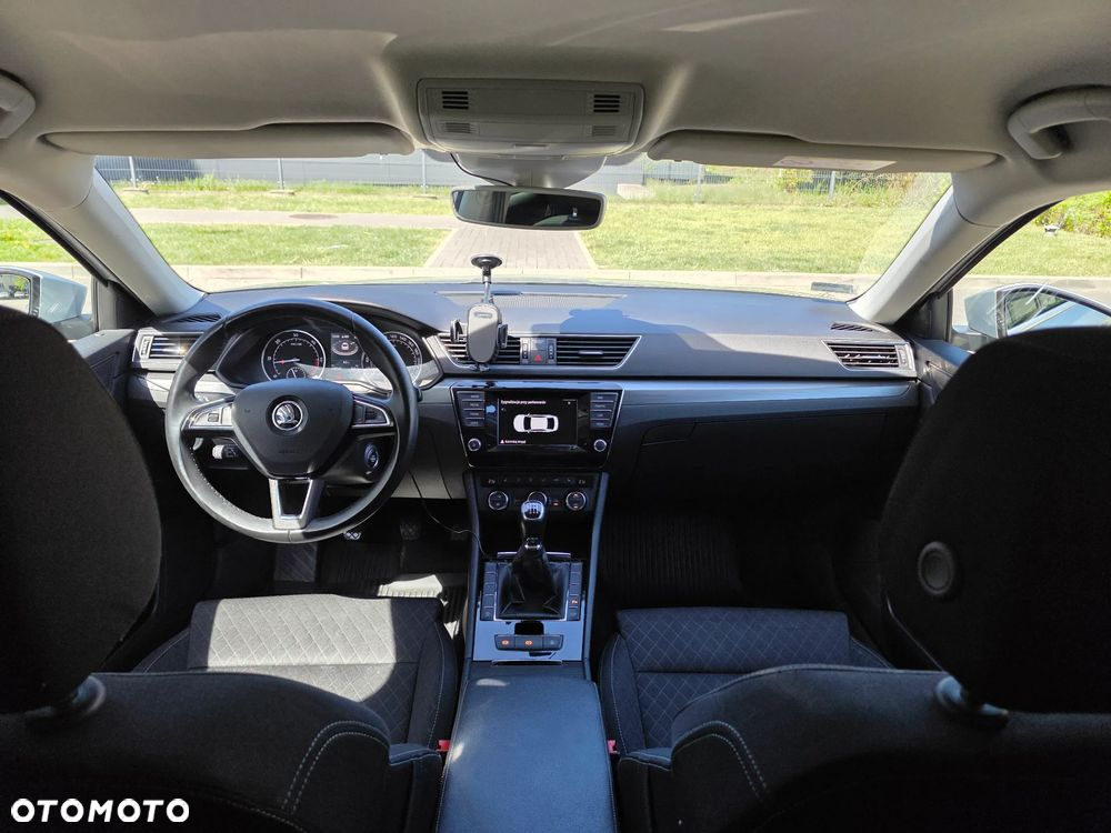 Skoda Superb 2.0 TDI Style - 12