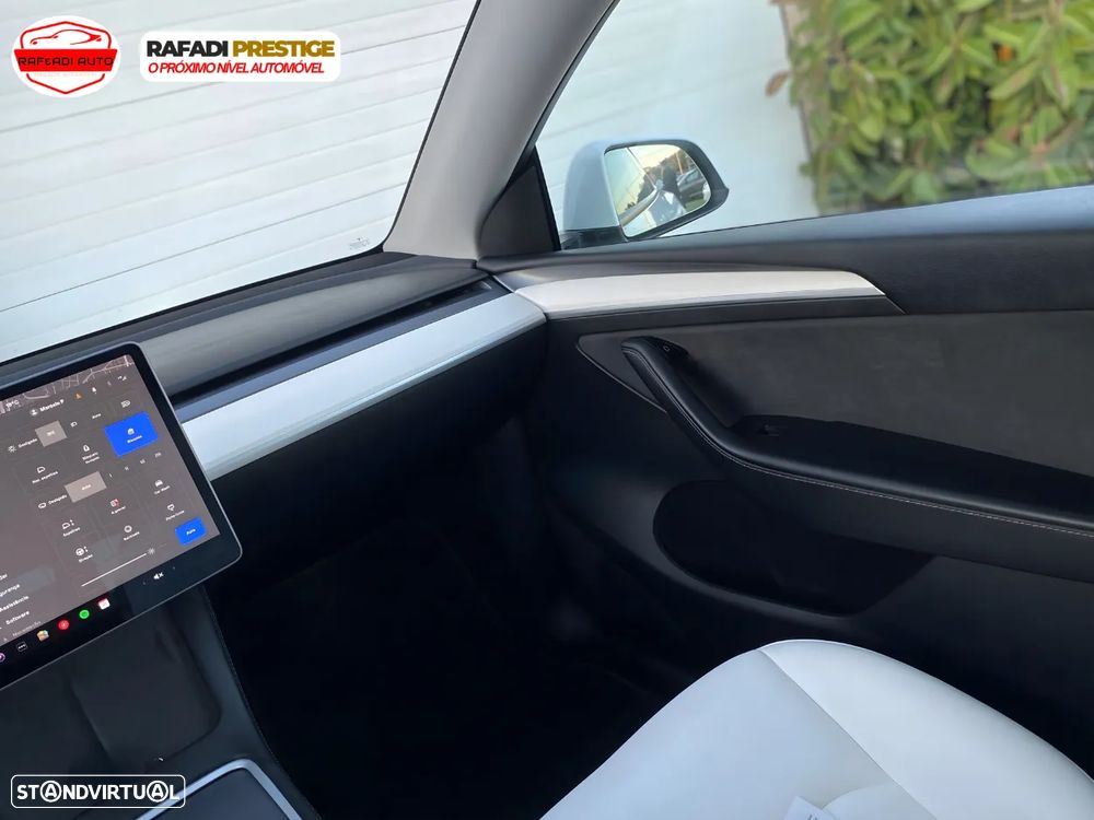 Tesla Model Y Long Range Tração Integral - 21