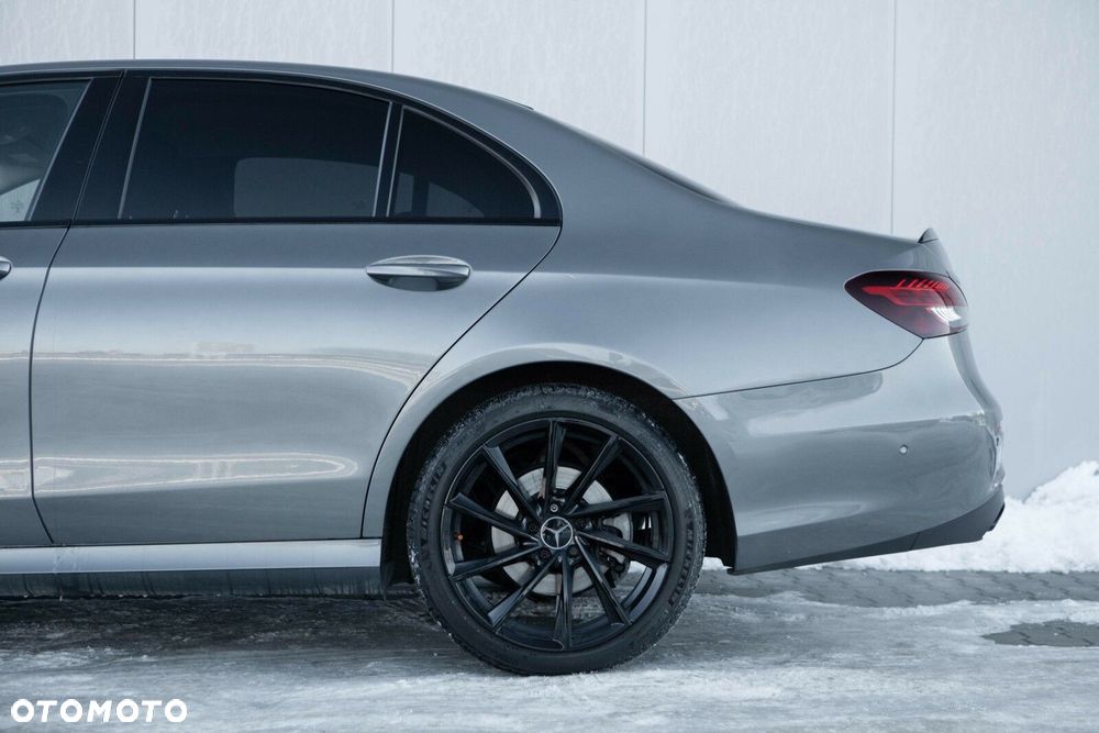 Mercedes-Benz Klasa E 220 d 4-Matic AMG - 14