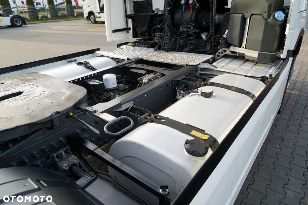 Volvo FH 460 / I-SAVE / KLIMATYZACJA POSTOJOWA / NOWY MODEL /  OPONY 100% - 16