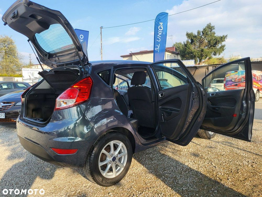 Ford Fiesta - 12