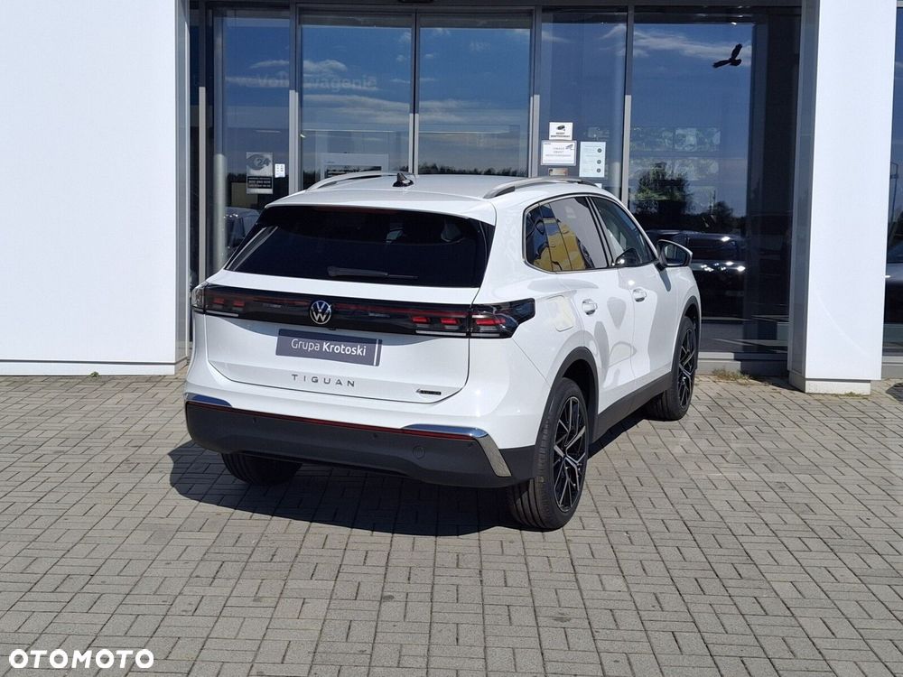 Volkswagen Tiguan 2.0 TDI 4Mot Elegance DSG - 8