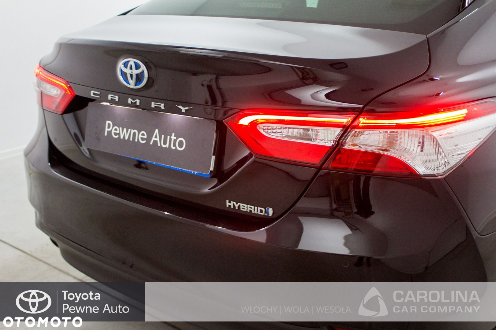 Toyota Camry - 17