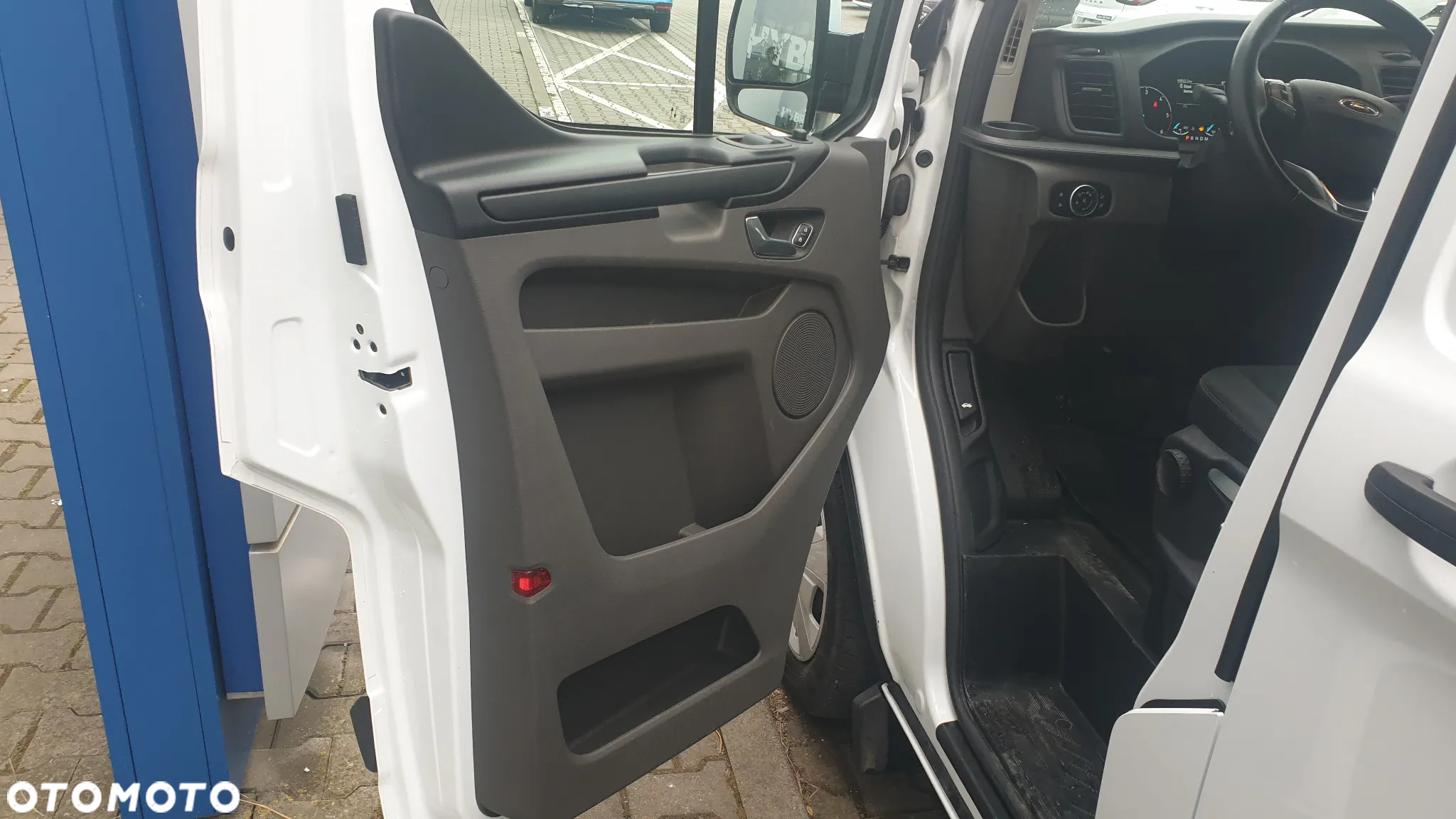 Ford Transit Custom - 19