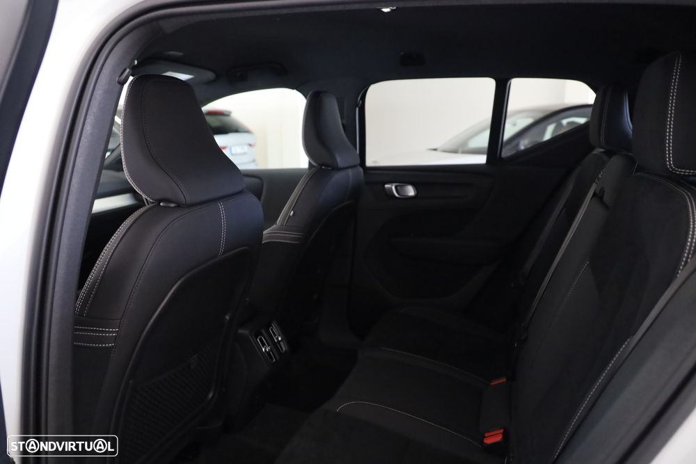 Volvo XC 40 2.0 B3 Core - 12