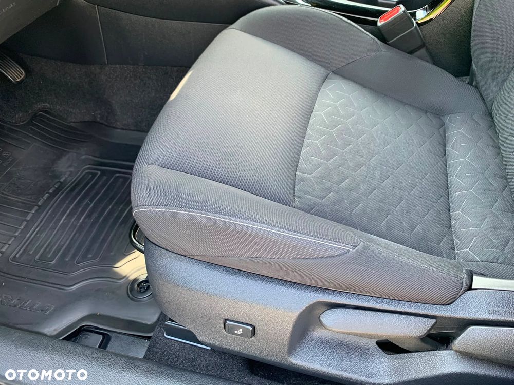 Toyota Corolla 1.8 Hybrid Comfort - 14