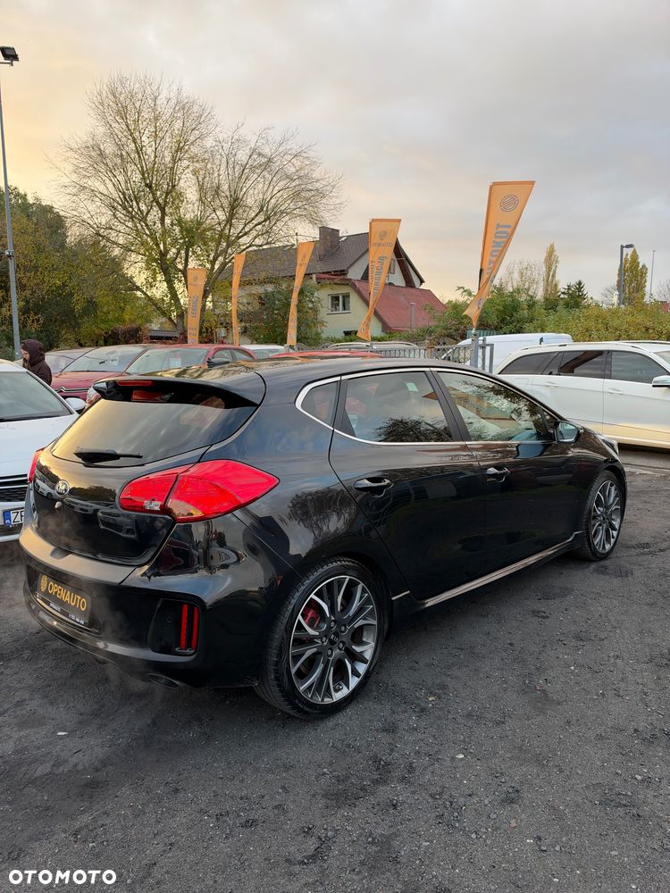 Kia Ceed - 5