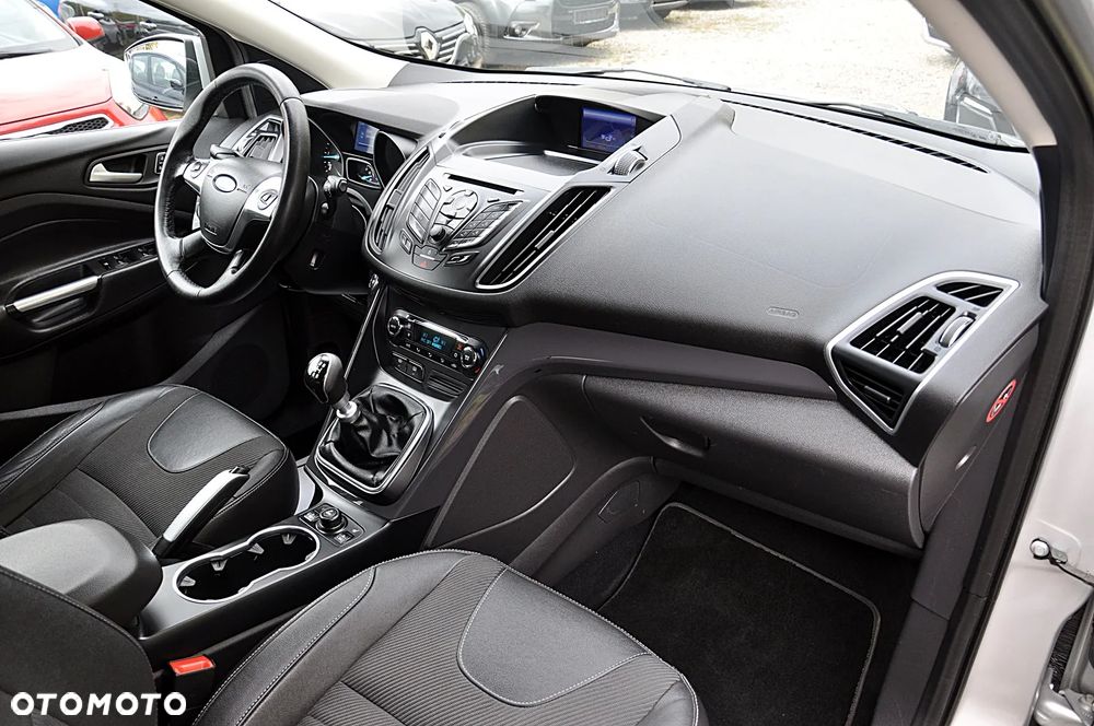 Ford Kuga - 23