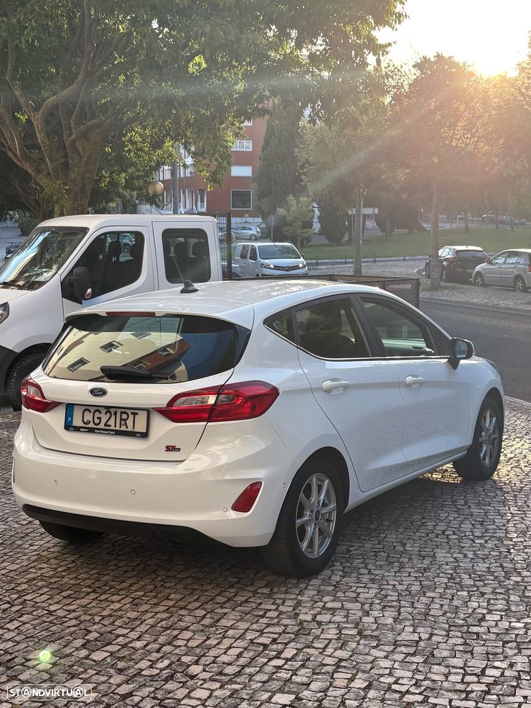 Ford Fiesta 1.0 EcoBoost S&S Titanium - 4