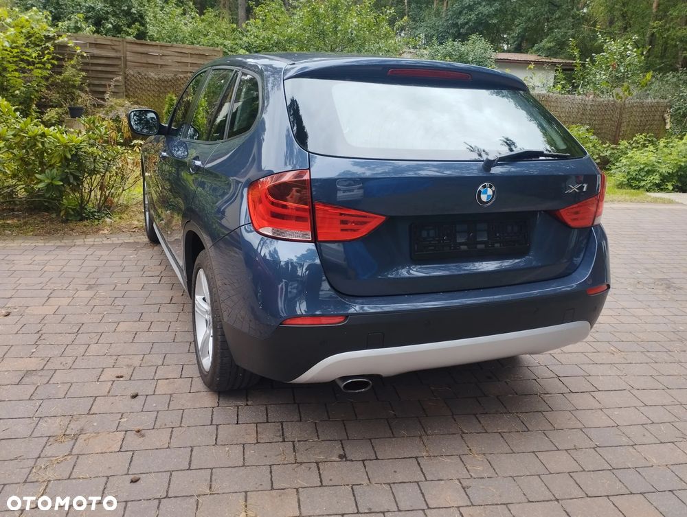 BMW X1 sDrive18i xLine - 4
