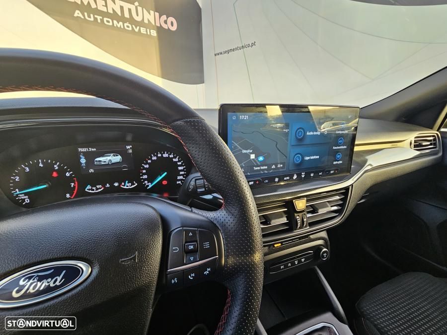 Ford Focus 1.0 EcoBoost MHEV ST-Line - 30
