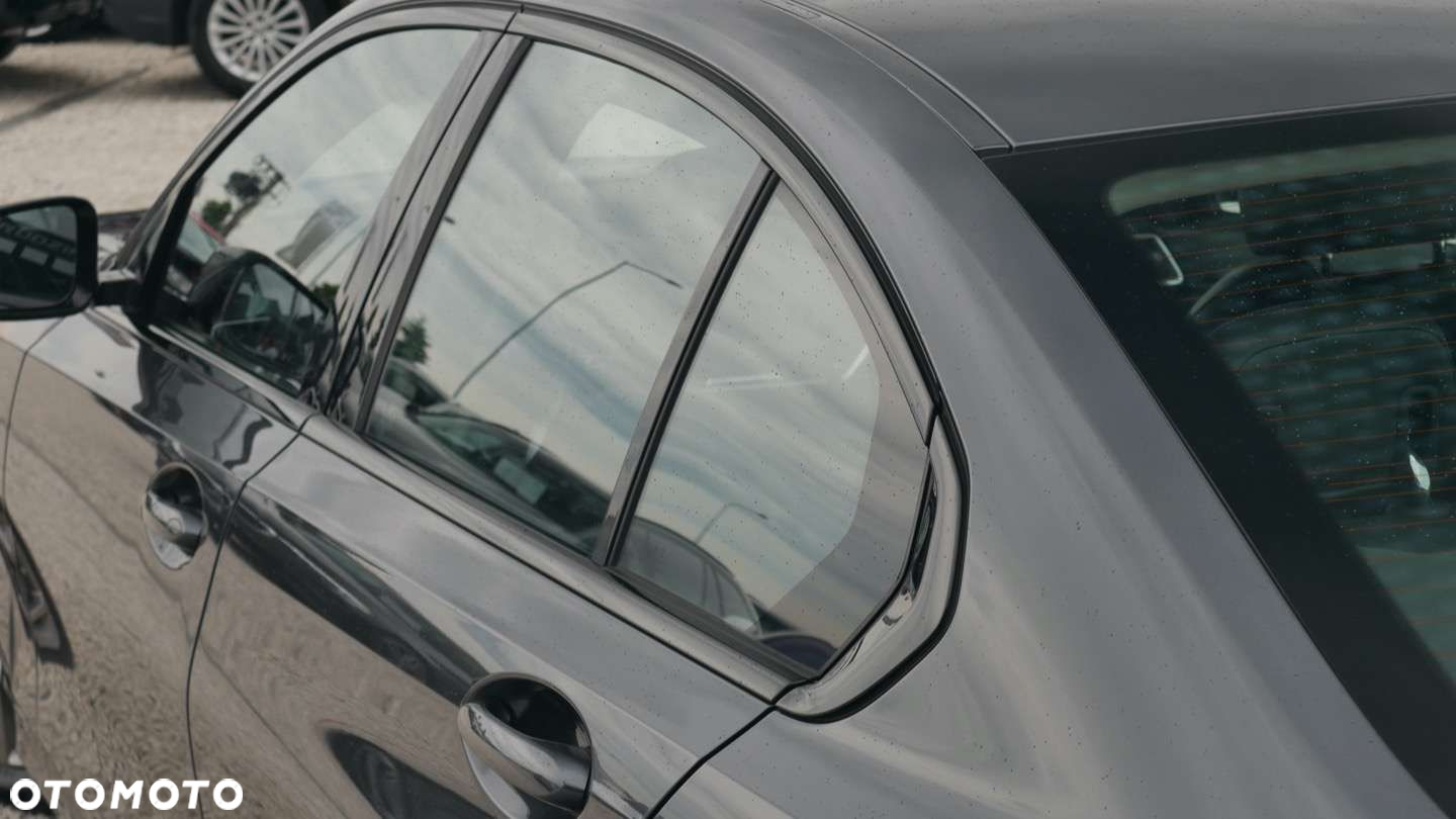 BMW Seria 3 - 29