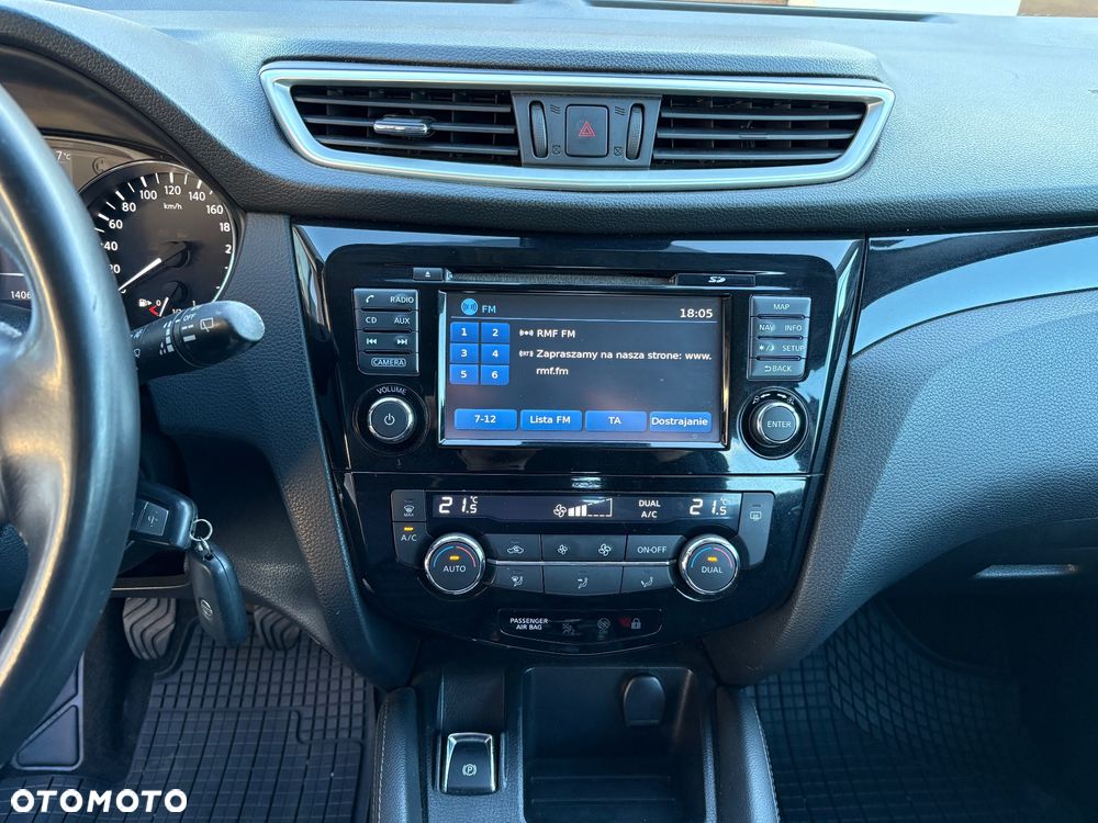 Nissan Qashqai 1.2 DIG-T N-Vision - 25