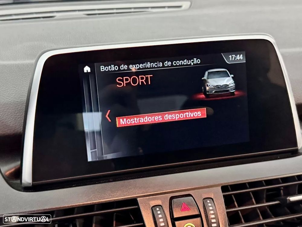 BMW 218 Gran Tourer d Sport Line - 36