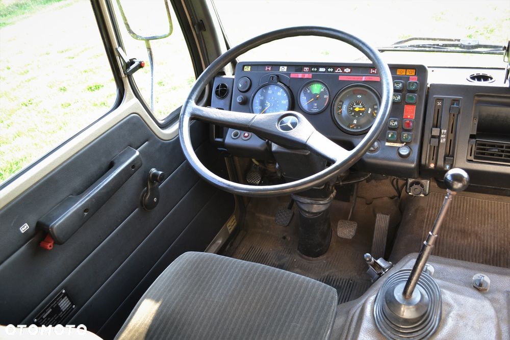Mercedes-Benz 1019 - 23