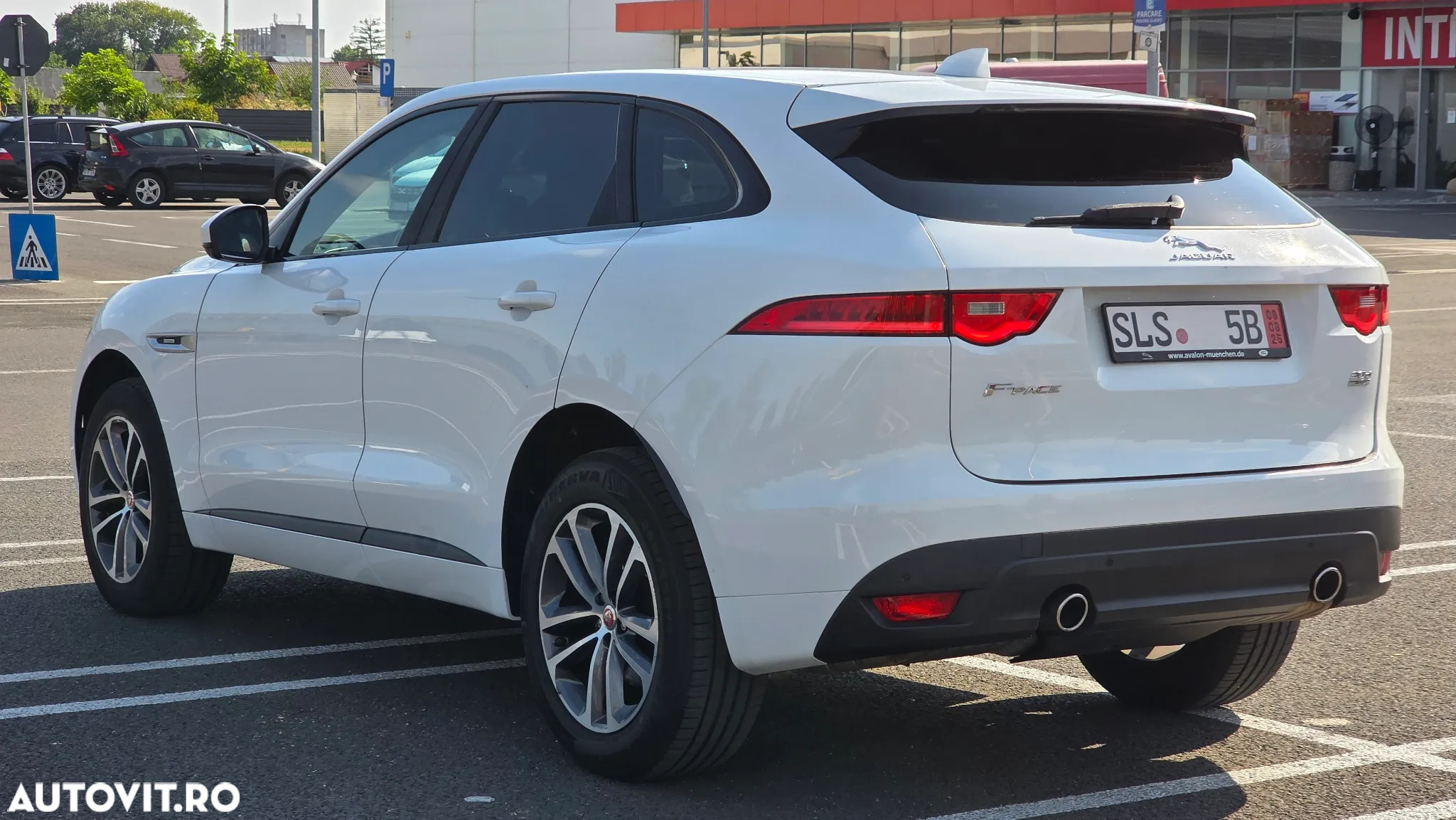 Jaguar F-Pace 30d AWD R-Sport - 12