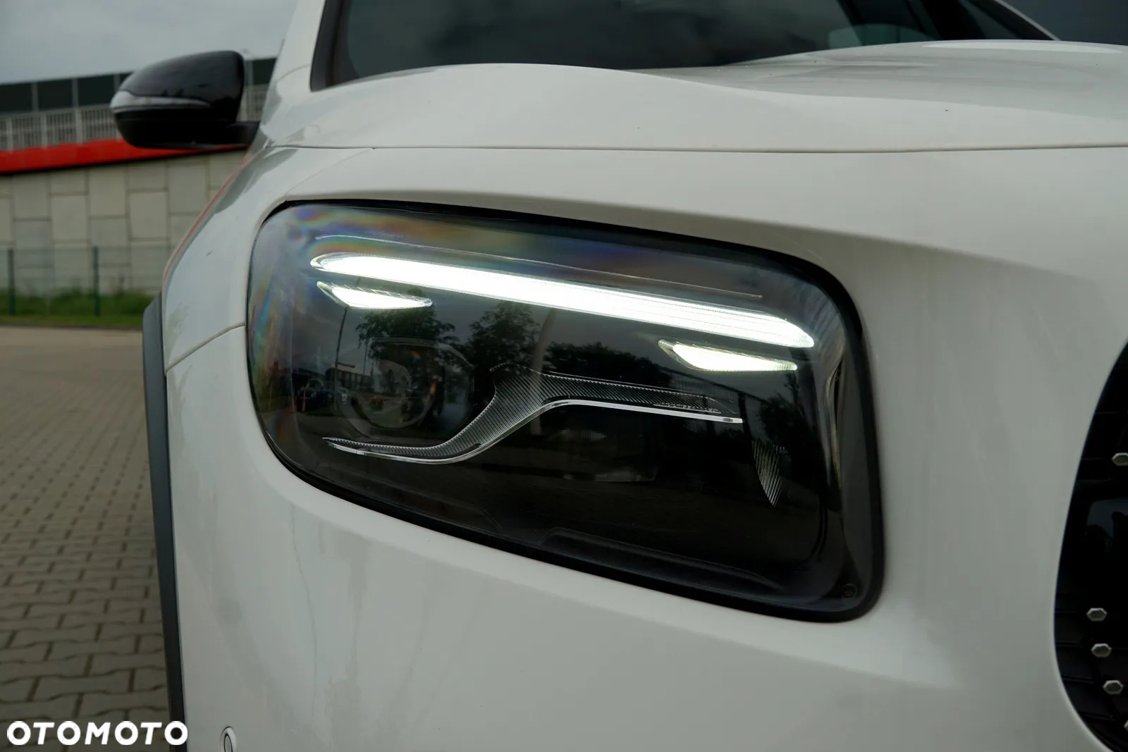 Mercedes-Benz GLB 200 AMG Line 7G-DCT - 11