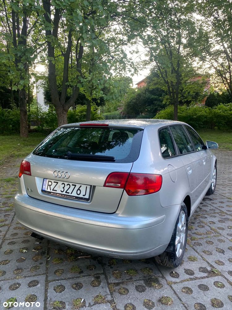 Audi A3 Sportback 1.9 TDI DPF e - 12