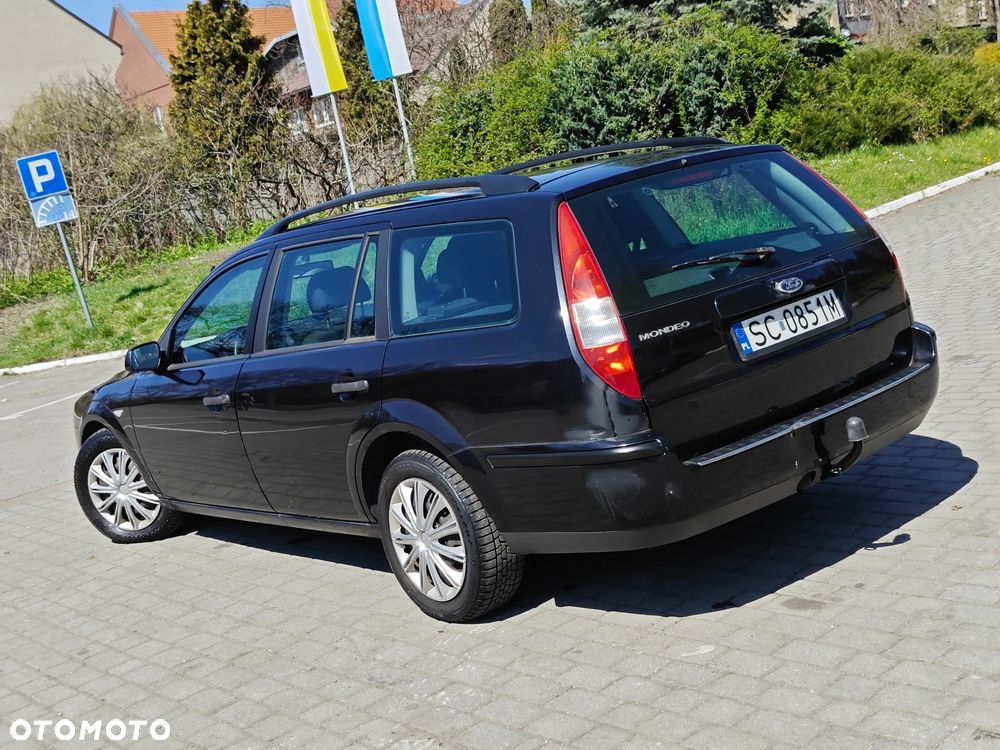 Ford Mondeo 1.8 Ghia - 2