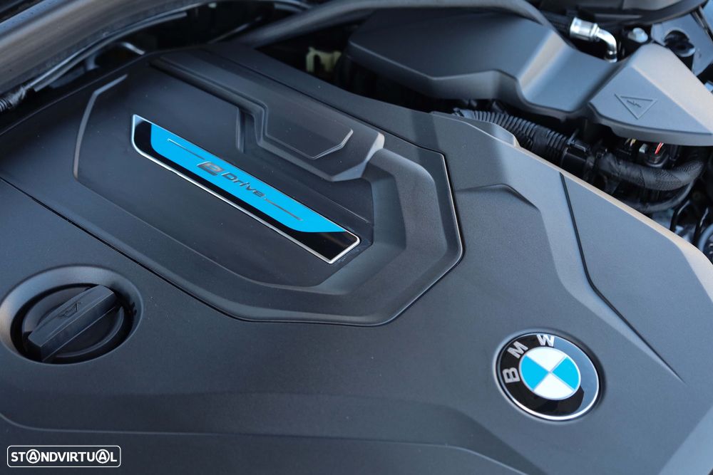 BMW 320 e Corporate Edition Auto - 33