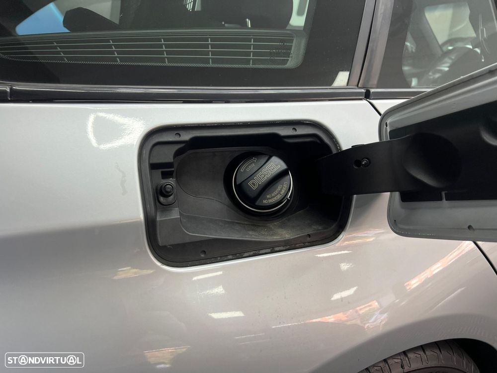 BMW 320 d Touring Pack M - 13