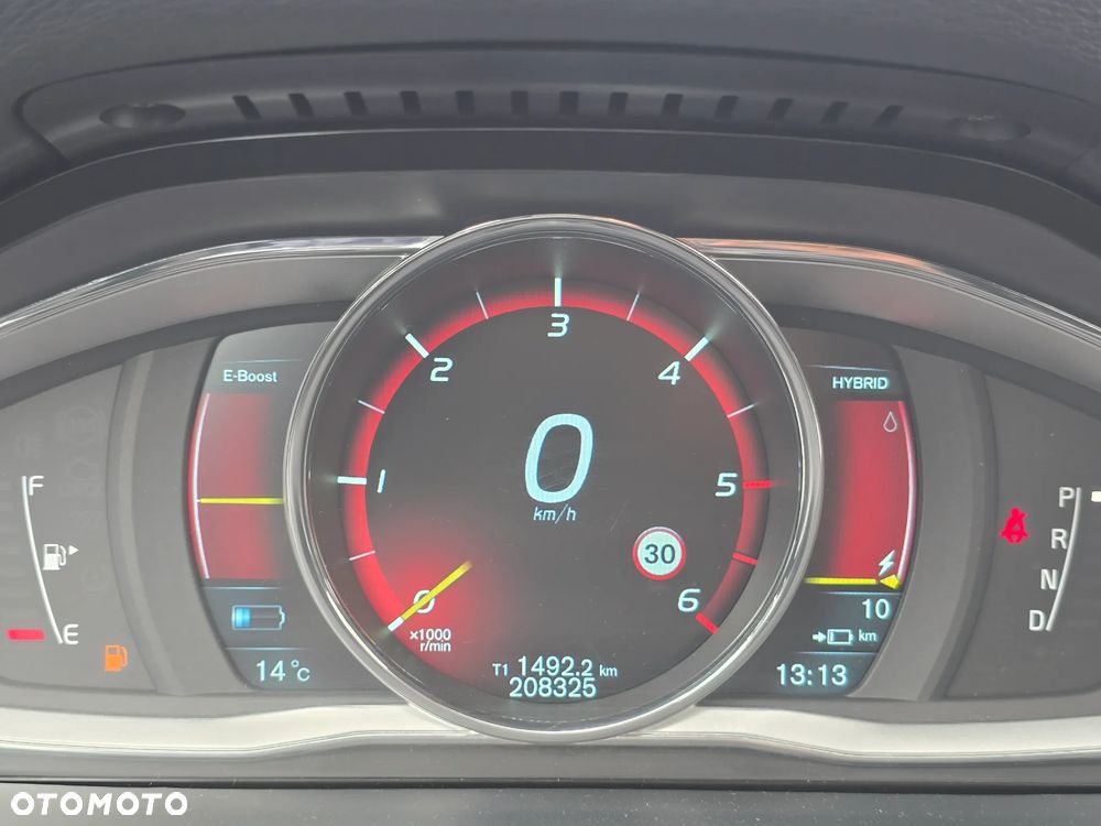 Volvo V60 D6 AWD Plug-in Hybrid Summum - 16