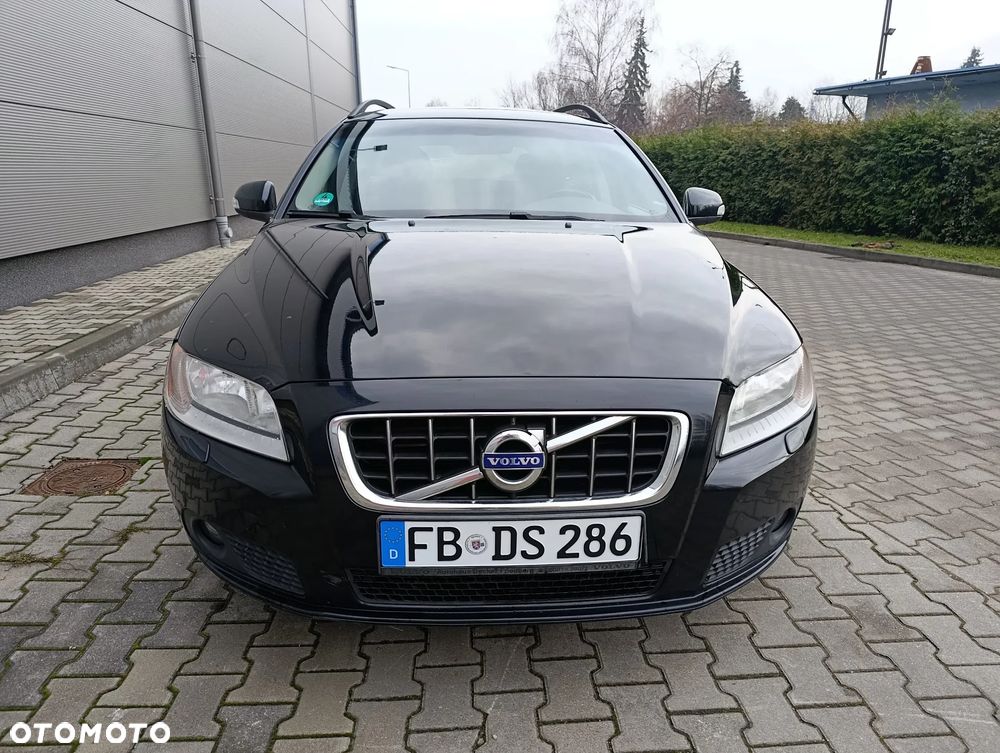 Volvo V70 2.5T Momentum - 6