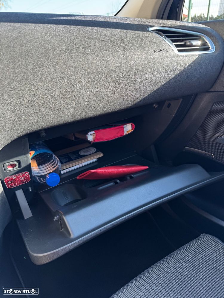 Citroën C4 2.0 HDi Exclusive J17 - 36