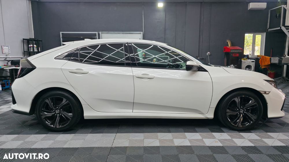 Honda Civic 1.0 i-VTEC Turbo Elegance - 13