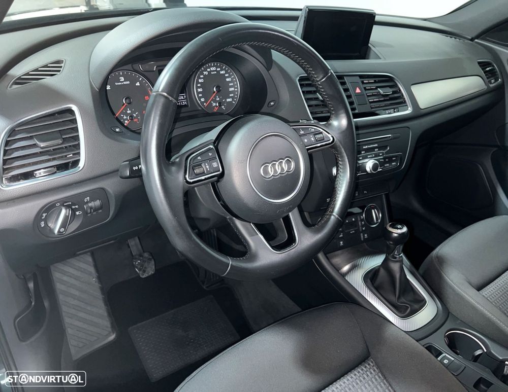 Audi Q3 2.0 TDI Design - 6