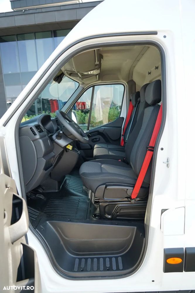 Renault MASTER / BLASZAK /  L3H2 / PANEL / 2023 R / IMPORTAT - 25