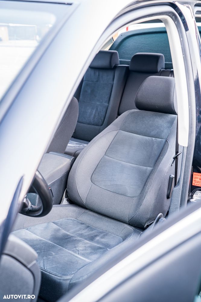 Volkswagen Tiguan 2.0 TDI DPF 4Motion Track&Field - 14