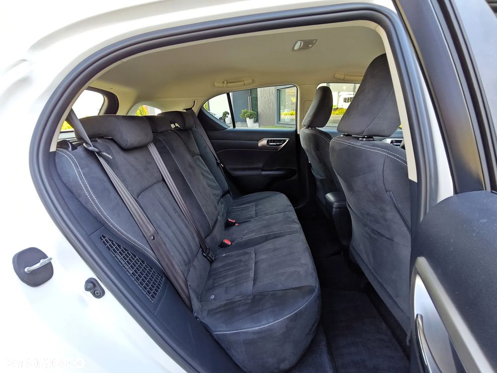 Lexus CT 200h Elegance EU6 - 14