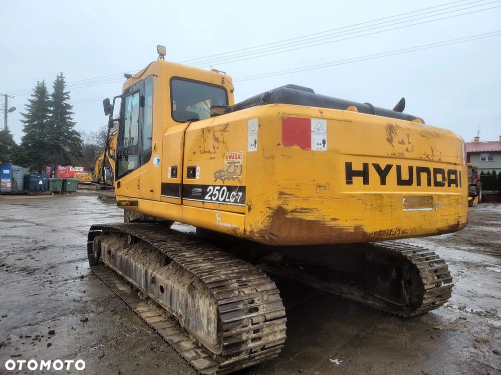 Hyundai 250LC-7 - 4