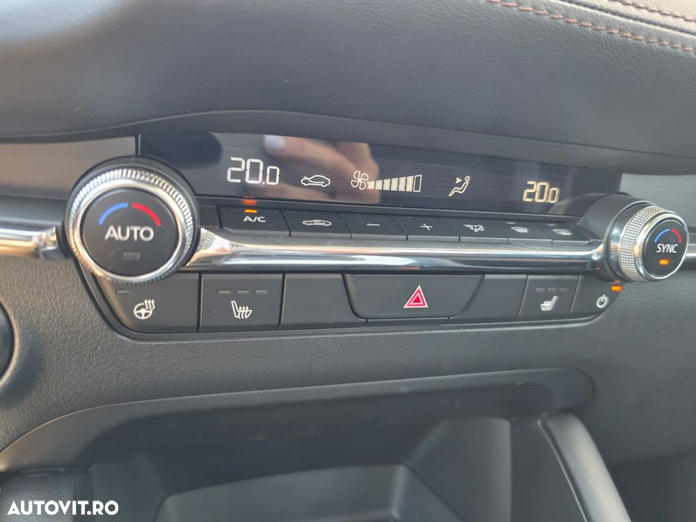Mazda 3 e-SKYACTIV-X 186 M HYBRID Aut. CENTRE-LINE - 14