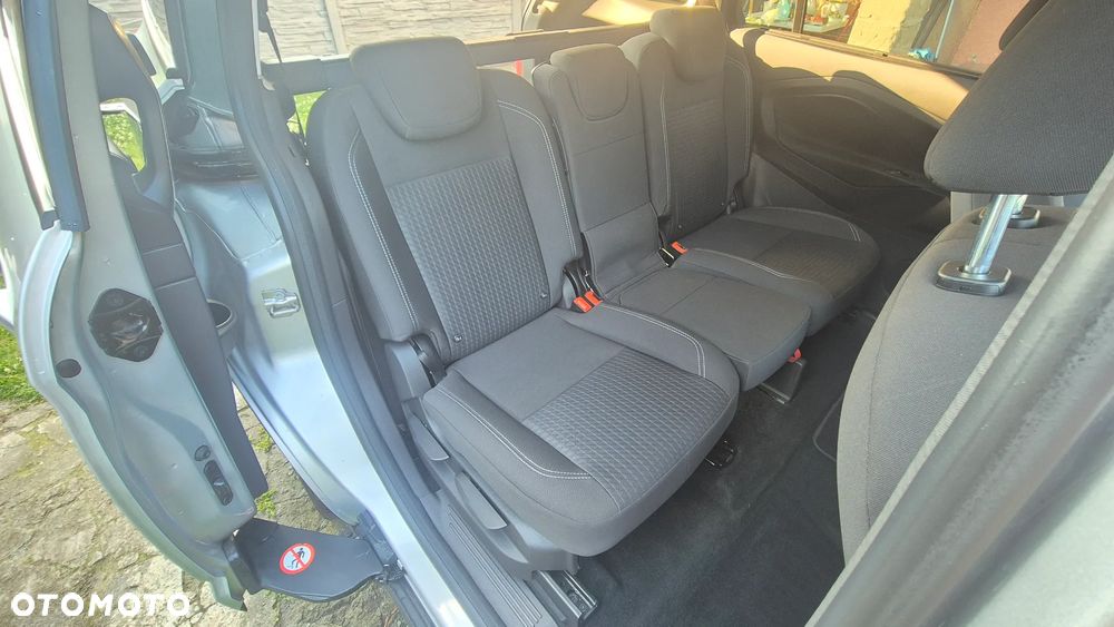 Ford Grand C-MAX - 21