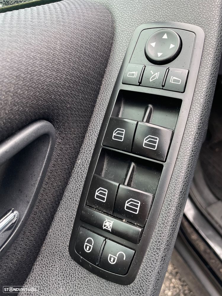 Mercedes-Benz B 150 BlueEFFICIENCY - 9