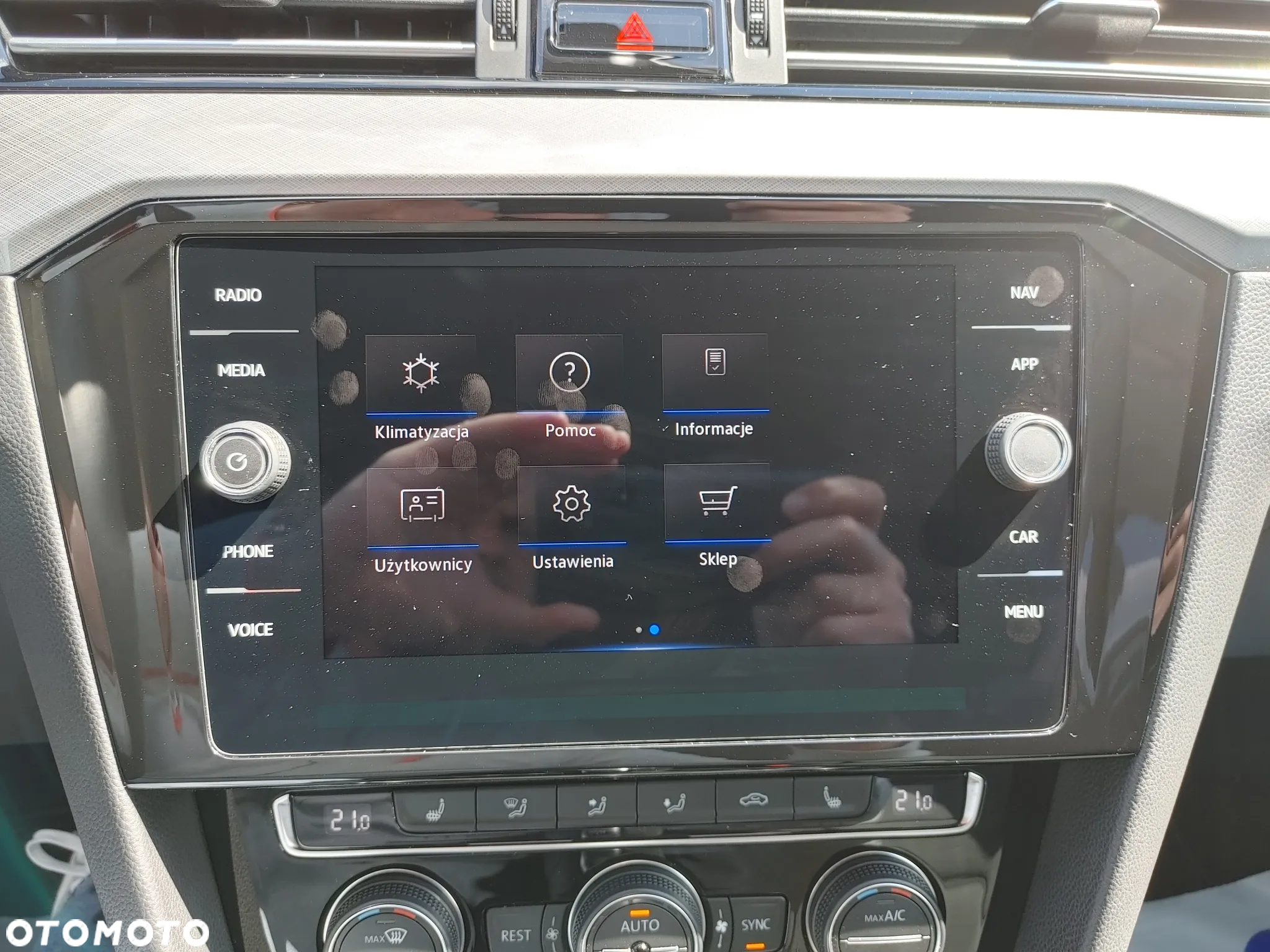 Volkswagen Passat 2.0 TDI Business DSG - 14
