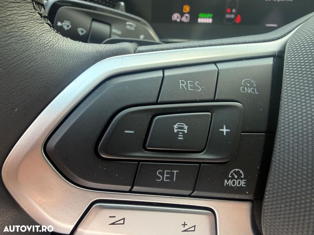 Volkswagen Tiguan - 15