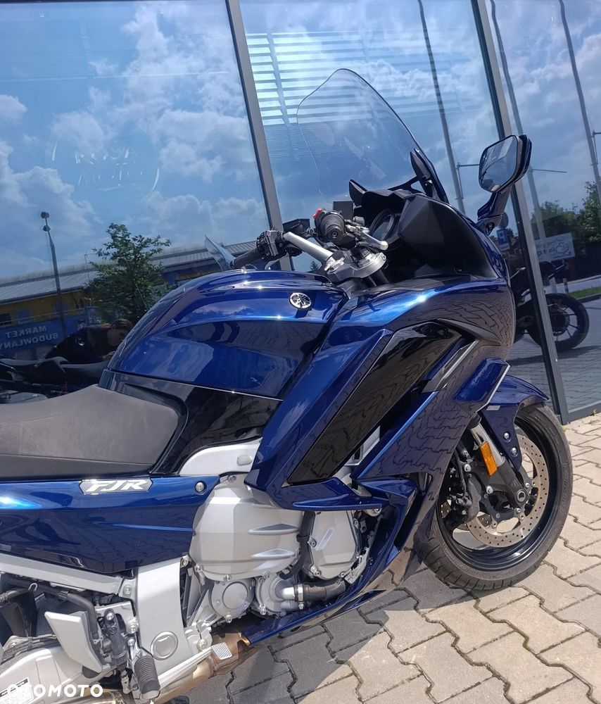 Yamaha FJR - 12